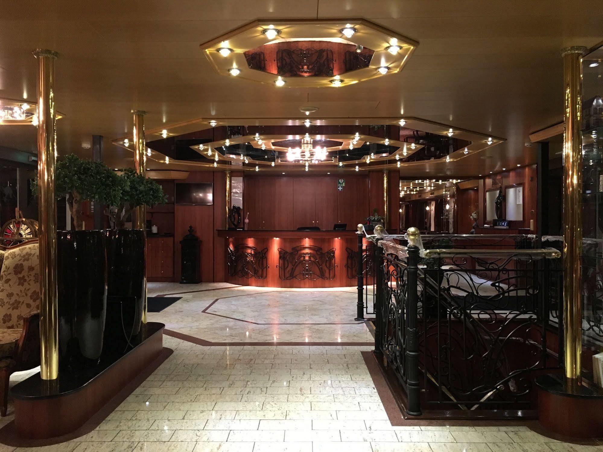 Knm Ms Switzerland II - Frankfurt Hotell Frankfurt am Main Eksteriør bilde