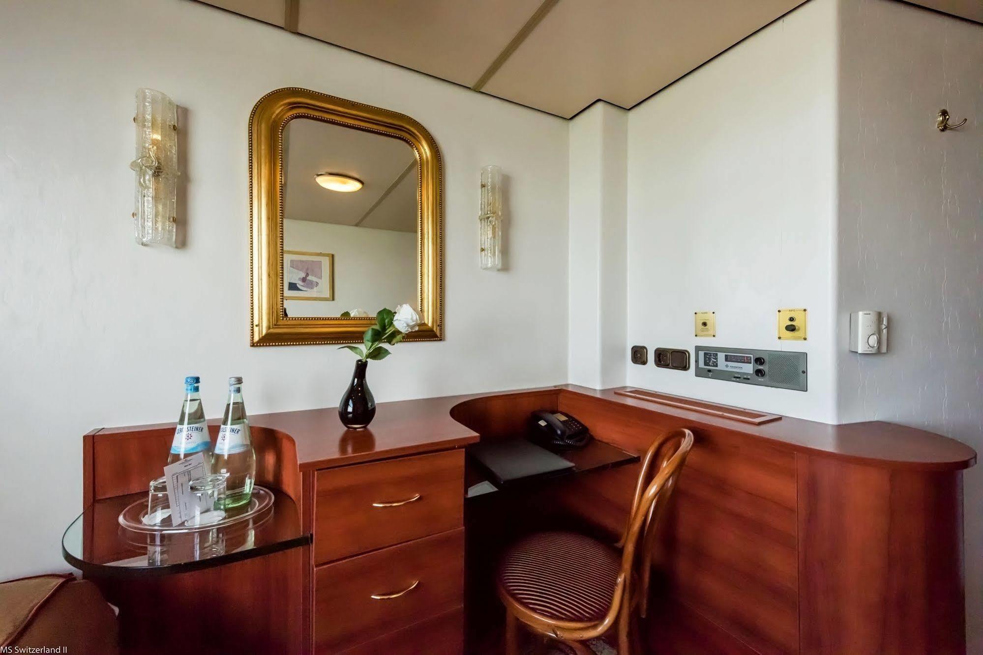 Knm Ms Switzerland II - Frankfurt Hotell Frankfurt am Main Eksteriør bilde